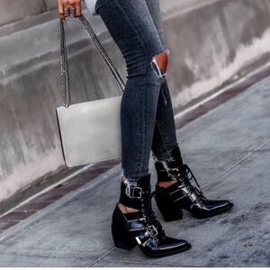 Chloé Python Print Cutout Rylee Lace-Up Black Pointed-Toes Block Heel Boots 40